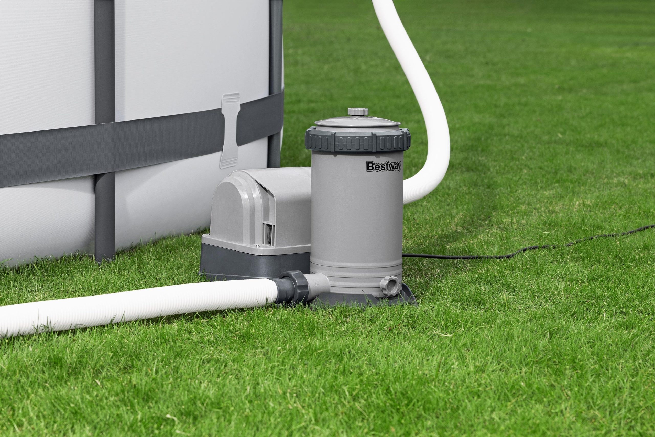 Bestway 2.500 gal. Above Ground Pool Filter Pump - Image 2